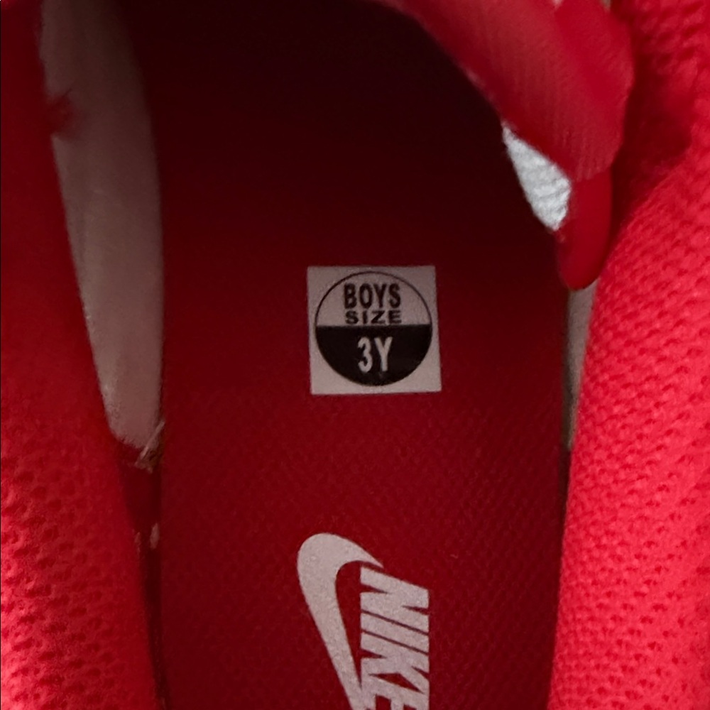 Nike Kids Red and White Low-Top Court  Sneakers - Picture 7 of 8